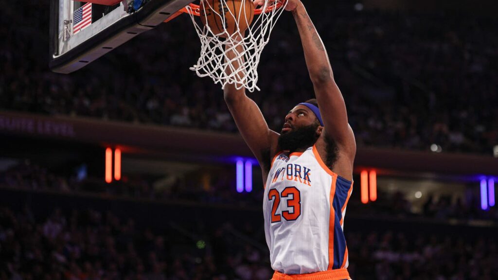 Sources: Knicks plan to manage Mitchell Robinson's minutes, hold him out of games as a precaution