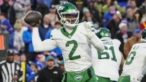 Jets predicted to have former Pro Bowl QB ‘in the mix’ to start in 2025