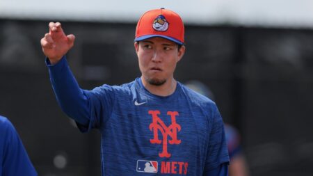 SEE IT: Mets’ Kodai Senga throws ‘miracle ball’ pitch in spring training game