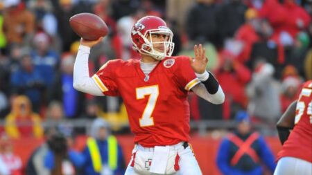 Former Chiefs QB tells incredible story about huge game, head coach