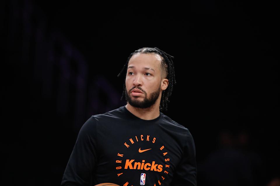 LOS ANGELES, CA - MARCH 06: New York Knicks guard Jalen Brunson (11) during the NBA game between the New York Knicks and the Los Angeles Lakers on March 06, 2025, at Crypto.com Arena in Los Angeles, CA. (Photo by Jevone Moore/Icon Sportswire via Getty Images)