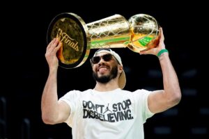 Fantasy Basketball Playoff Tips, Part I: 3 pieces of advice to help make your title dreams a reality