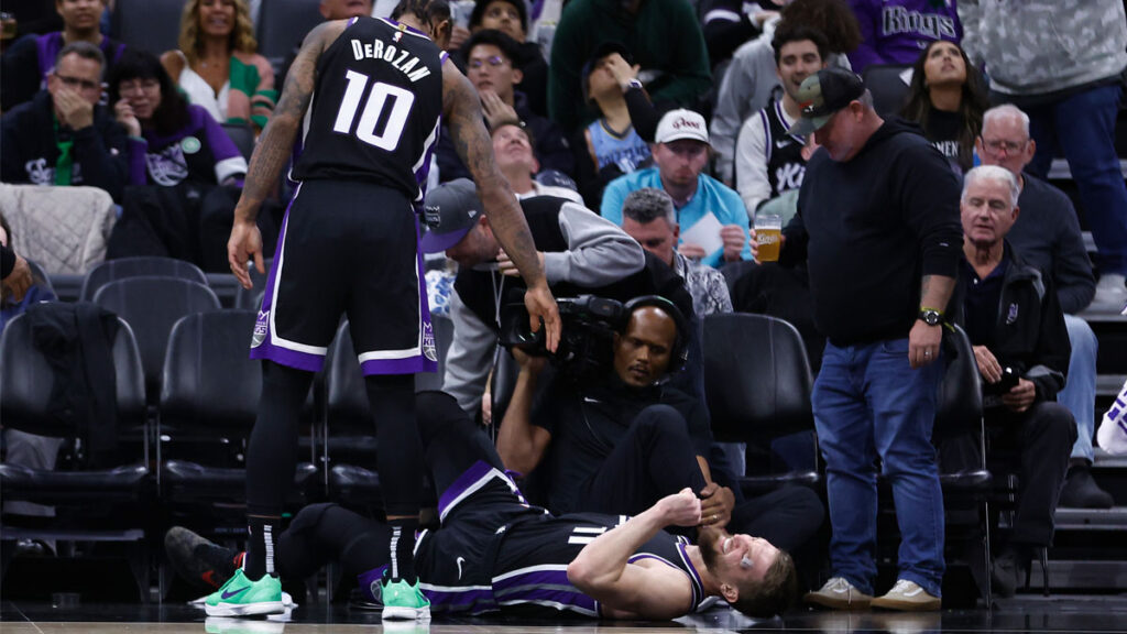 Kings star Domantas Sabonis out 10 days with ankle injury – NBC Sports Bay Area & California