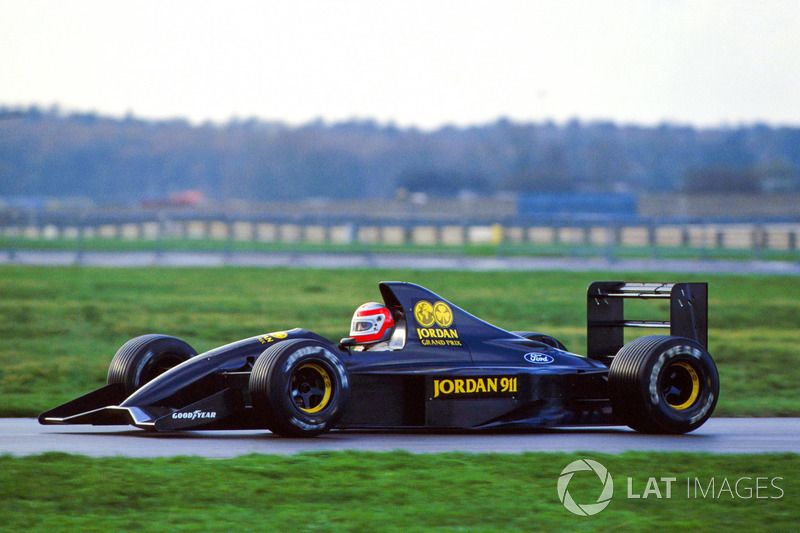 John Watson tests the Jordan 911 which was later renamed the Jordan 191