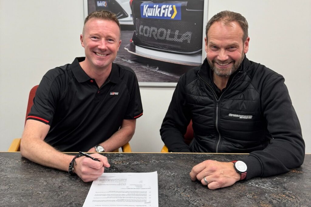 Shedden to make BTCC return with Toyota