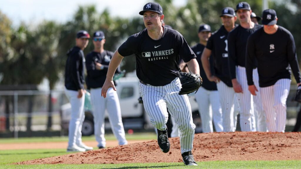 Yankees Injury Tracker: Mark Leiter Jr. nursing minor back issue