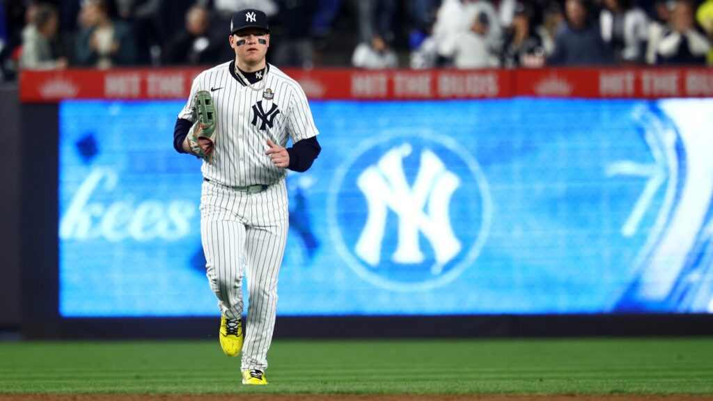 Braves add to outfield depth by signing veteran Alex Verdugo to one-year, .5 million deal