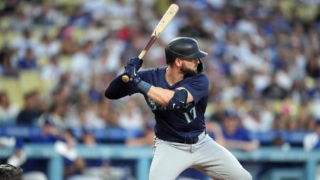 Seattle Mariners release veteran outfielder Mitch Haniger