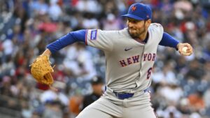Mets place Danny Young on 15-day injured list with left elbow sprain