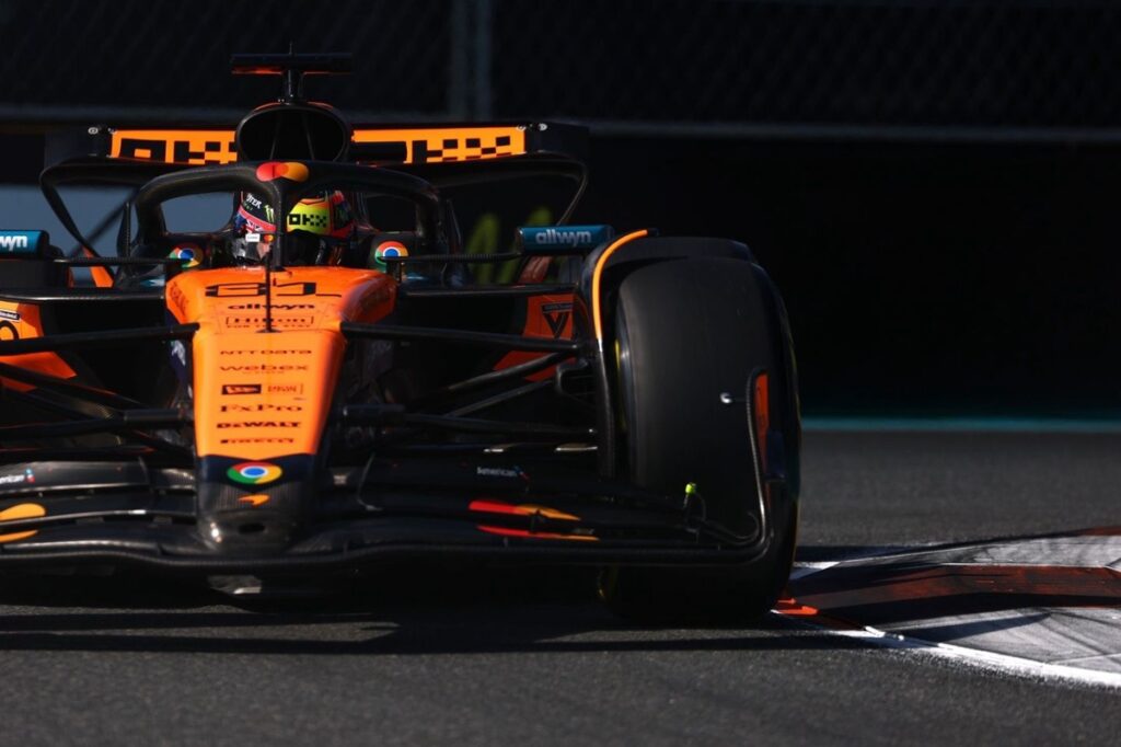 Piastri blames F1 Miami GP sprint pole miss on last-corner lock-up