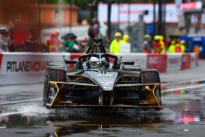 Vergne steals the show with DS Penske