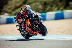 Acosta fit for MotoGP French GP action after surgery