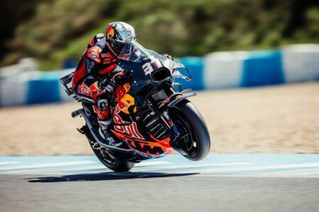 Acosta fit for MotoGP French GP action after surgery