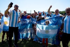 Tribal and toxic social media sour F1 fandom, but what can be done?