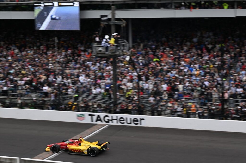 Palou surges by Ericsson for maiden win