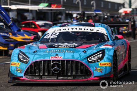 Dawson/Jewiss clear favourites for British GT title