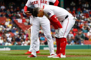 Red Sox third baseman Alex Bregman exits Boston’s blowout win over Orioles with quad injury