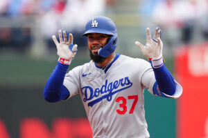 Dodgers’ Teoscar Hernández going to IL with left hamstring injury: Reports