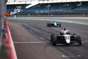 Piszcyk’s double delight as British F4 visits Silverstone