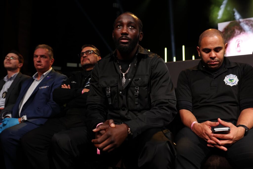 Crawford Claims Canelo Win Would Surpass Sugar Ray Robinson