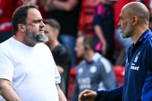 ‘That’s why he’s rich’ – Fans only just realising what Marinakis was holding while ranting at Nuno on Forest pitch