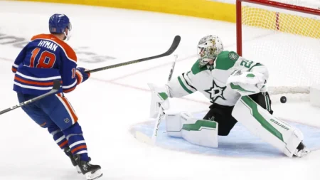 Stars coach Pete DeBoer backs struggling goalie Jake Oettinger: ‘We wouldn’t be here without [him]’