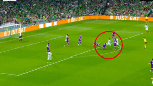 Watch Antony score goal so good even opposition pay their respect as Man Utd loanee stars against Fiorentina