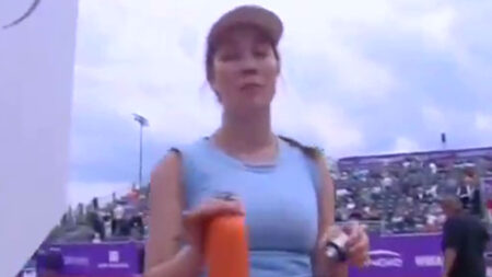 ‘It’s wildly inappropriate’ – Moment Emma Raducanu’s opponent intervenes and ushers cameraman away