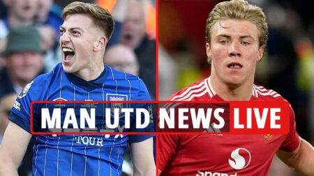 Man Utd transfer news LIVE: Zirkzee ‘wanted by Italian giants’, Delap EXCLUSIVE, Hojlund’s future ‘uncertain’