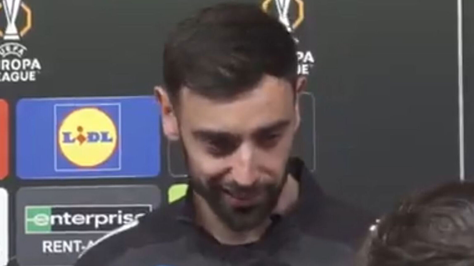 ‘Do you know the rules?’ – Bruno Fernandes gives blunt Spanish interview after red card controversy in Man Utd clash