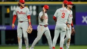 Turner, Harper and Phillies’ lineup put on a show again in 6th straight win – NBC Sports Philadelphia