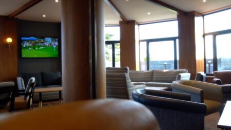 PORTAL HOTEL GOLF RESORT OPENS NEW-LOOK SPORTS BAR