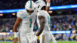 Dolphins’ Tyreek Hill throws shade at Tua Tagovailoa while naming top NFL QBs