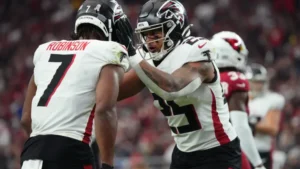 Falcons may cut ties with star RB to recoup draft picks