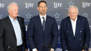 Cowboys’ Jerry Jones vote on tush push play revealed by NFL insider
