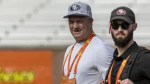 49ers sign 39-year old Pro Bowler, cut ties with 6-year starter in unexpected swap