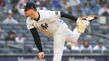 Aaron Judge homers, but Yankees' bullpen can't hold late lead in 3-2 loss to Rays