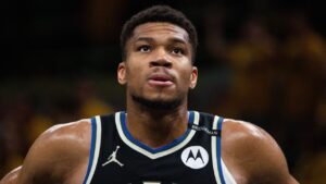 Sources: Don't count the Knicks out on a potential Giannis Antetokounmpo trade