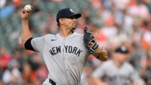 Carlos Carrasco's rocky second inning sinks Yankees in 5-4 loss to Orioles