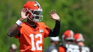Shedeur Sanders gets honest first review from Browns coach Kevin Stefanski