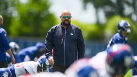 NFL insider reveals promising New York Giants WR clashed with coaches in 2024


                    


    A promising young New York Giants wide receiver was stuck in the team's doghouse last season after clashing with coaches and upper management, according to a new insider report.

                
                
                    
    
    Bryan Perez

    •
