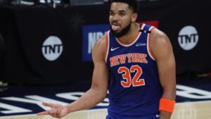 Karl-Anthony Towns' fourth-quarter surge helps Knicks pull out massive 106-100 Game 3 win over Pacers