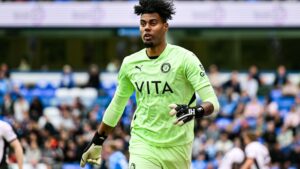Stockport star Corey Addai ready to upset Leyton Orient locals as he heads home for League One play-off first leg