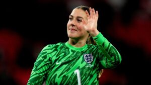 Why has Mary Earps retired from the England national team?