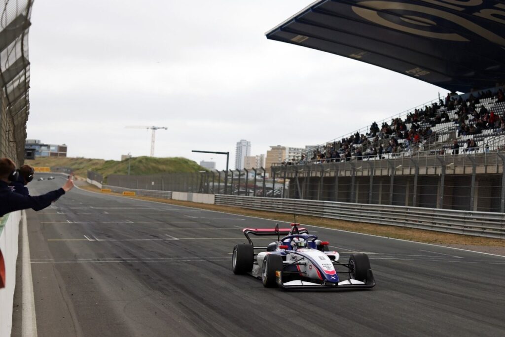 Aussies rule after GB3’s Dutch duels at Zandvoort