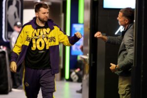 Lakers moving forward: What we learned from the exit interviews