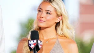 Livvy Dune wears leopard bikini while house hunting for a new Florida home