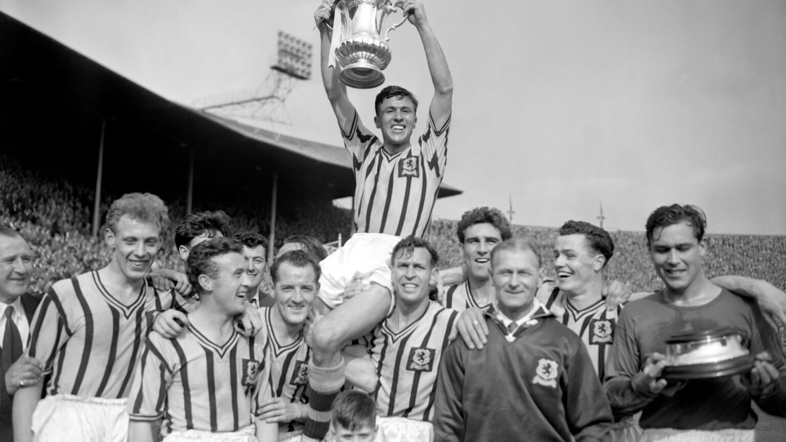 Aston Villa legend dies aged 91 as tributes pour in after last surviving member of 1957 FA Cup-winning team passes away