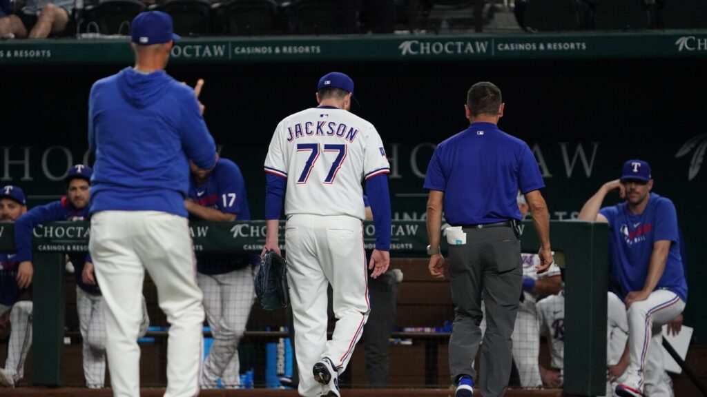 Rangers closer Luke Jackson takes comebacker off pitching hand on his only pitch against Rockies