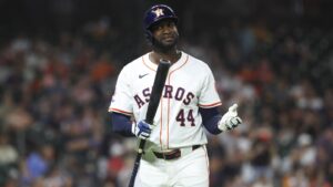 Astros place Yordan Alvarez on injured list with inflammation in his right hand